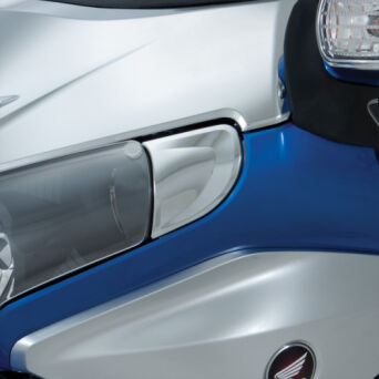Honda GL1800 01-17  końcówki  reflektorów chrom