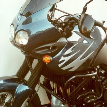 Szyba MRA  TOURING TRIUMPH TIGER 955  02-